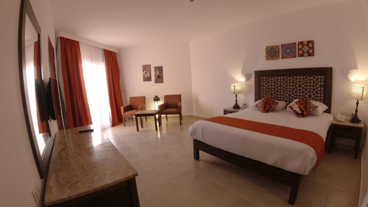 Wadi Lahmy Azur Resort - Soft All-Inclusive Abū Ghuşūn Екстериор снимка